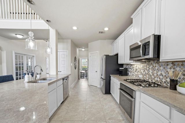 7618 Trailing Oaks Drive, Spring, TX 77379