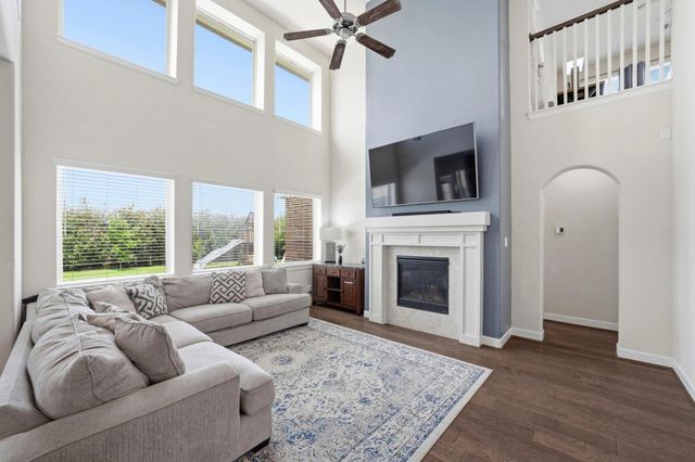 7618 Trailing Oaks Drive, Spring, TX 77379