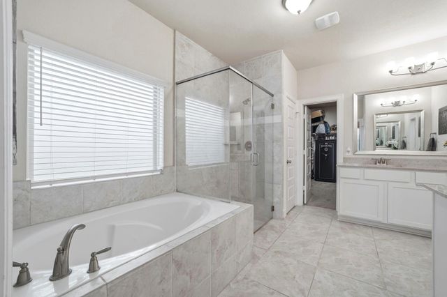 7618 Trailing Oaks Drive, Spring, TX 77379