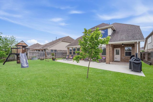 7618 Trailing Oaks Drive, Spring, TX 77379