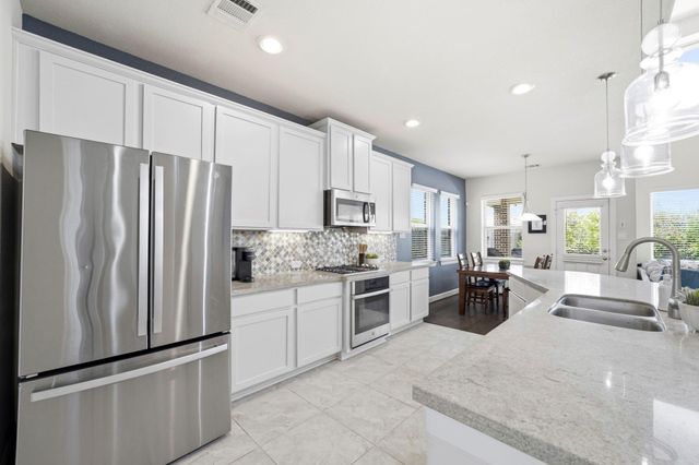 7618 Trailing Oaks Drive, Spring, TX 77379