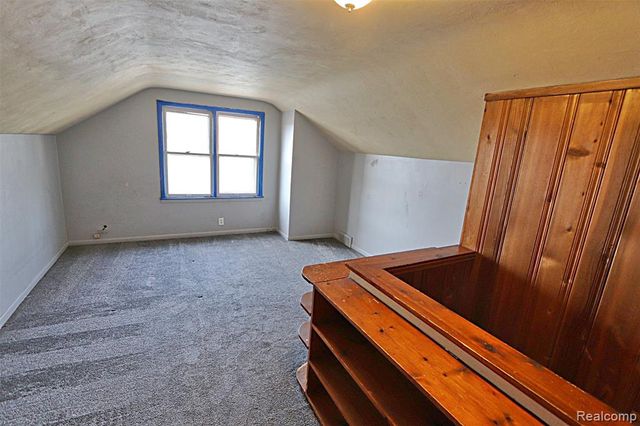 20588 Kinloch, Redford, MI 48240