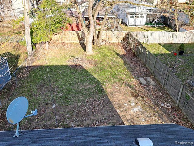 20588 Kinloch, Redford, MI 48240