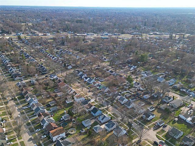 20588 Kinloch, Redford, MI 48240