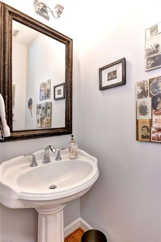 159 Nottinghamshire, Williamsburg, VA 23188