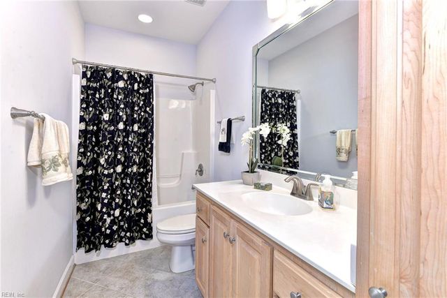 159 Nottinghamshire, Williamsburg, VA 23188