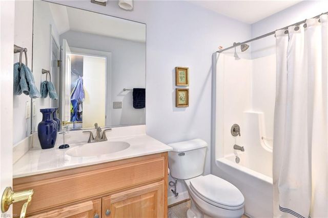 159 Nottinghamshire, Williamsburg, VA 23188