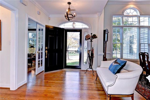 159 Nottinghamshire, Williamsburg, VA 23188