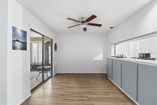 5080 BARRINGTON CIRCLE 3102, Sarasota, FL 34234