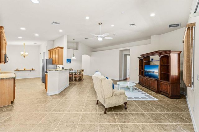 6223 Dorchester Way, Vero Beach, FL 32966