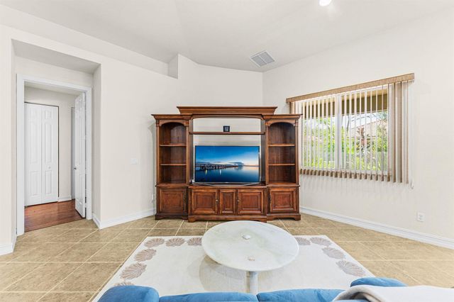 6223 Dorchester Way, Vero Beach, FL 32966