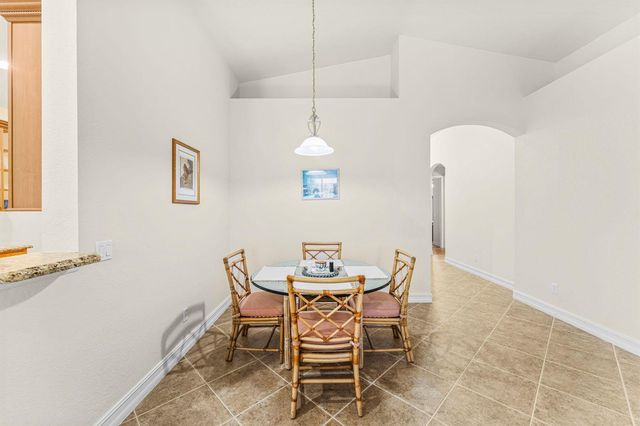 6223 Dorchester Way, Vero Beach, FL 32966