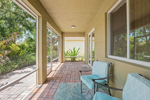 6223 Dorchester Way, Vero Beach, FL 32966