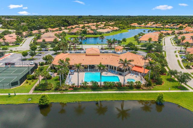 6223 Dorchester Way, Vero Beach, FL 32966