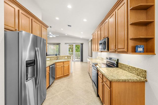 6223 Dorchester Way, Vero Beach, FL 32966
