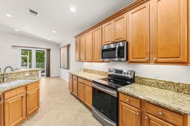 6223 Dorchester Way, Vero Beach, FL 32966