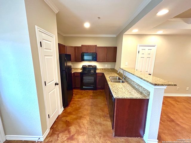 6404 ATTUCKS LN, San Antonio, TX 78238