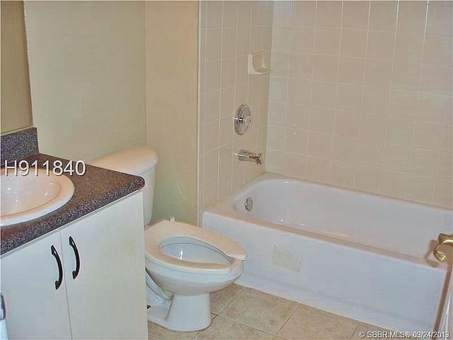 2120 NW 99th Way, Sunrise, FL 33322