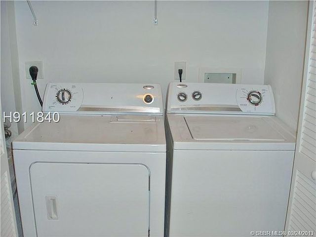 2120 NW 99th Way, Sunrise, FL 33322