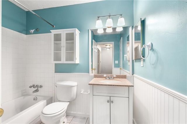 2751 Farmstead SE Road, Smyrna, GA 30080