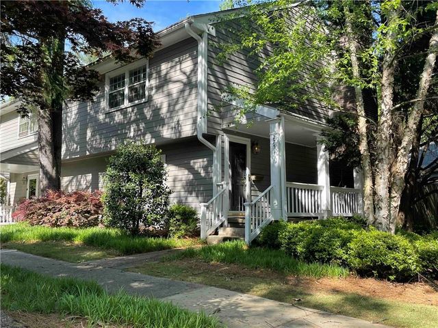 2751 Farmstead SE Road, Smyrna, GA 30080