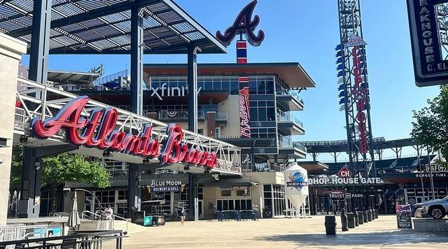 2751 Farmstead SE Road, Smyrna, GA 30080