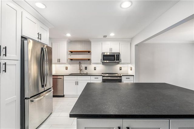 2751 Farmstead SE Road, Smyrna, GA 30080