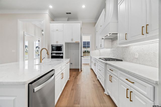 2945 Salado Creek Dr., Tyler, TX 75703