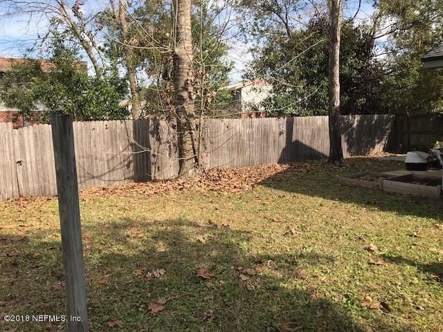 3811 AUTUMN LEAF Court, Jacksonville, FL 32246