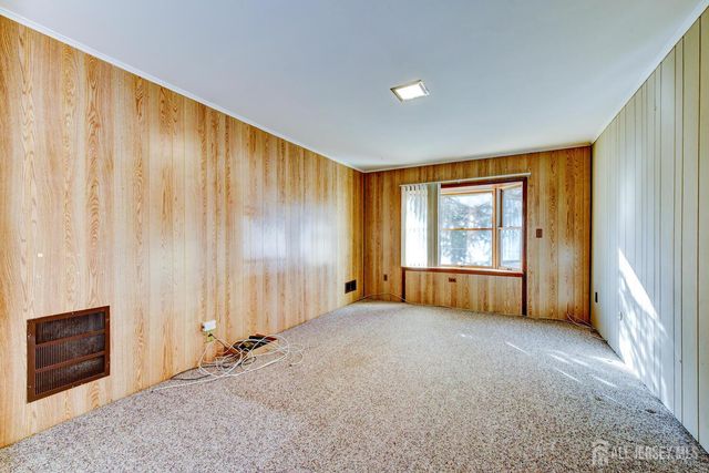 28 Chipper Drive, South Brunswick, NJ 08824