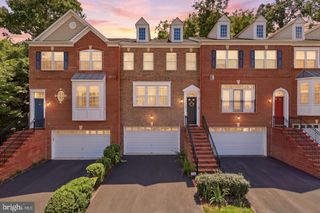 20200 CENTER BROOK SQ, Sterling, VA 20165