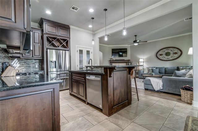 905 NW 189th Circle, Edmond, OK 73012
