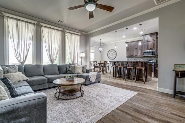 905 NW 189th Circle, Edmond, OK 73012