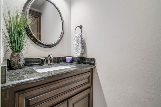 905 NW 189th Circle, Edmond, OK 73012