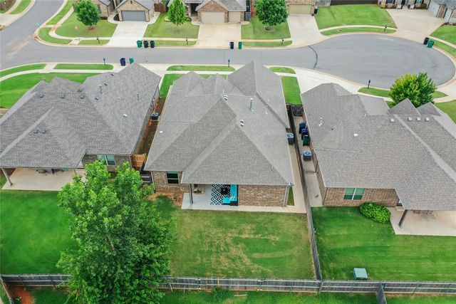 905 NW 189th Circle, Edmond, OK 73012