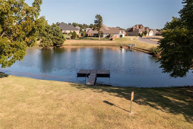 905 NW 189th Circle, Edmond, OK 73012