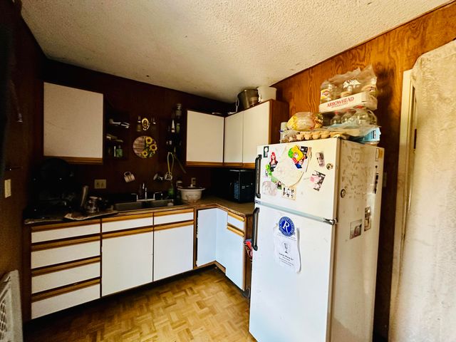 176 Rusk Lane, Redway, CA 95560