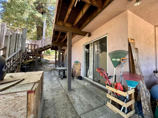 176 Rusk Lane, Redway, CA 95560