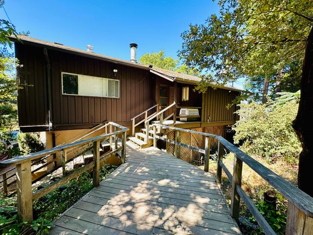 176 Rusk Lane, Redway, CA 95560