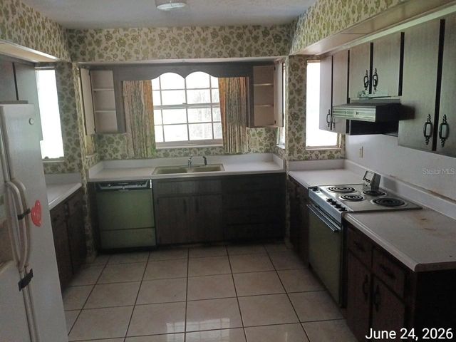 7203 N 41ST STREET, Tampa, FL 33604