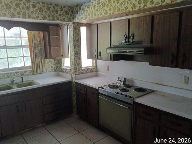 7203 N 41ST STREET, Tampa, FL 33604