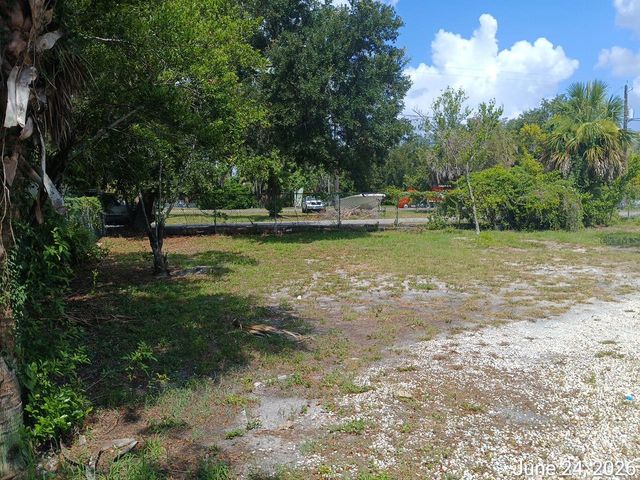 7203 N 41ST STREET, Tampa, FL 33604