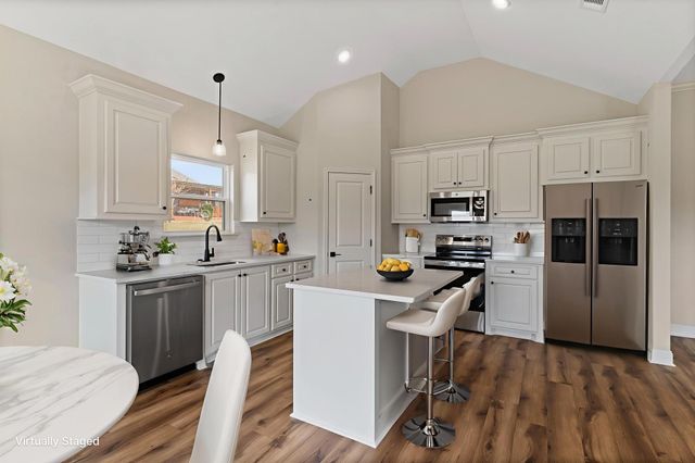 10 Harvard Oak, Hattiesburg, MS 39402