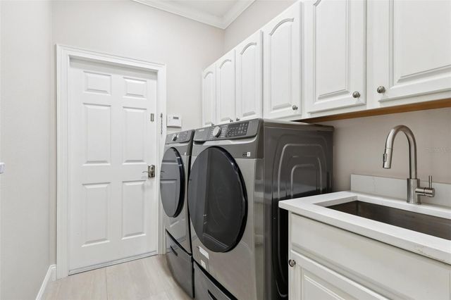 11608 CLAYMONT CIRCLE, Windermere, FL 34786