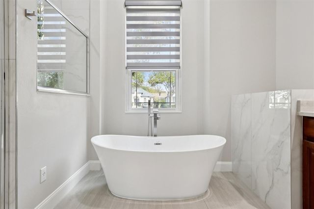 11608 CLAYMONT CIRCLE, Windermere, FL 34786