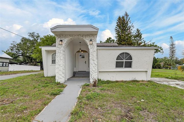 800 N CHURCH AVENUE, Mulberry, FL 33860
