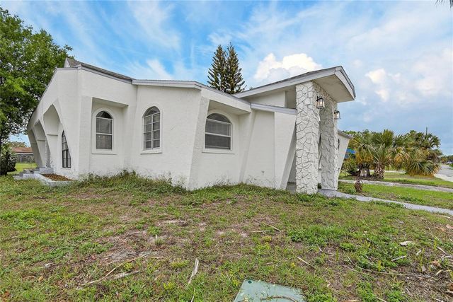 800 N CHURCH AVENUE, Mulberry, FL 33860