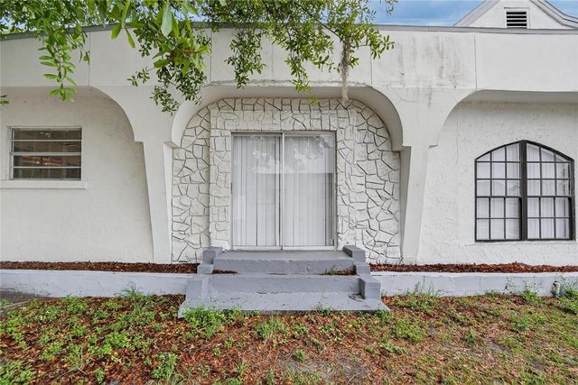 800 N CHURCH AVENUE, Mulberry, FL 33860