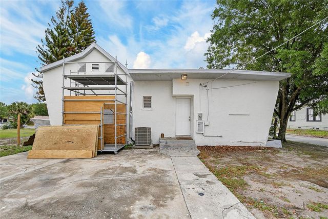800 N CHURCH AVENUE, Mulberry, FL 33860