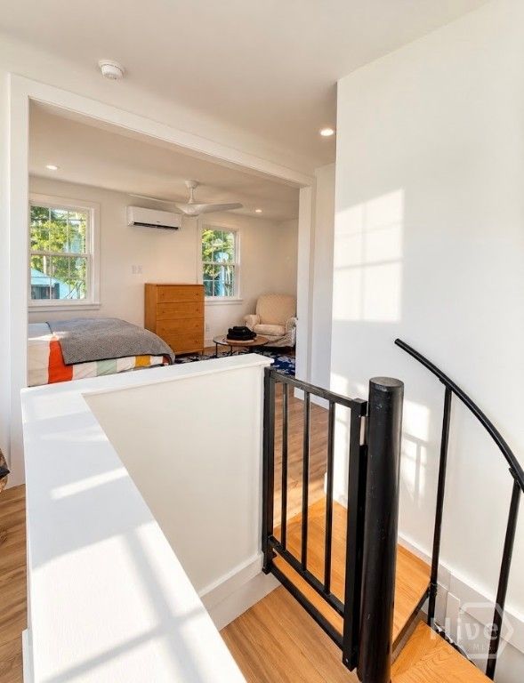 Image 12 of property listing at 405 Washington Avenue, Savannah, GA 31405